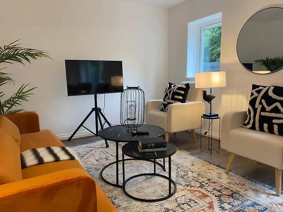 18 North Road Flat 2 By Mia Living Free Parking On Site Apartment Cardiff